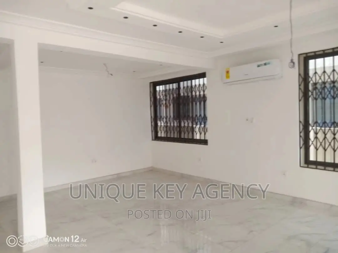 3bdrm House in Unique Lawson, Ashomang Estate for sale