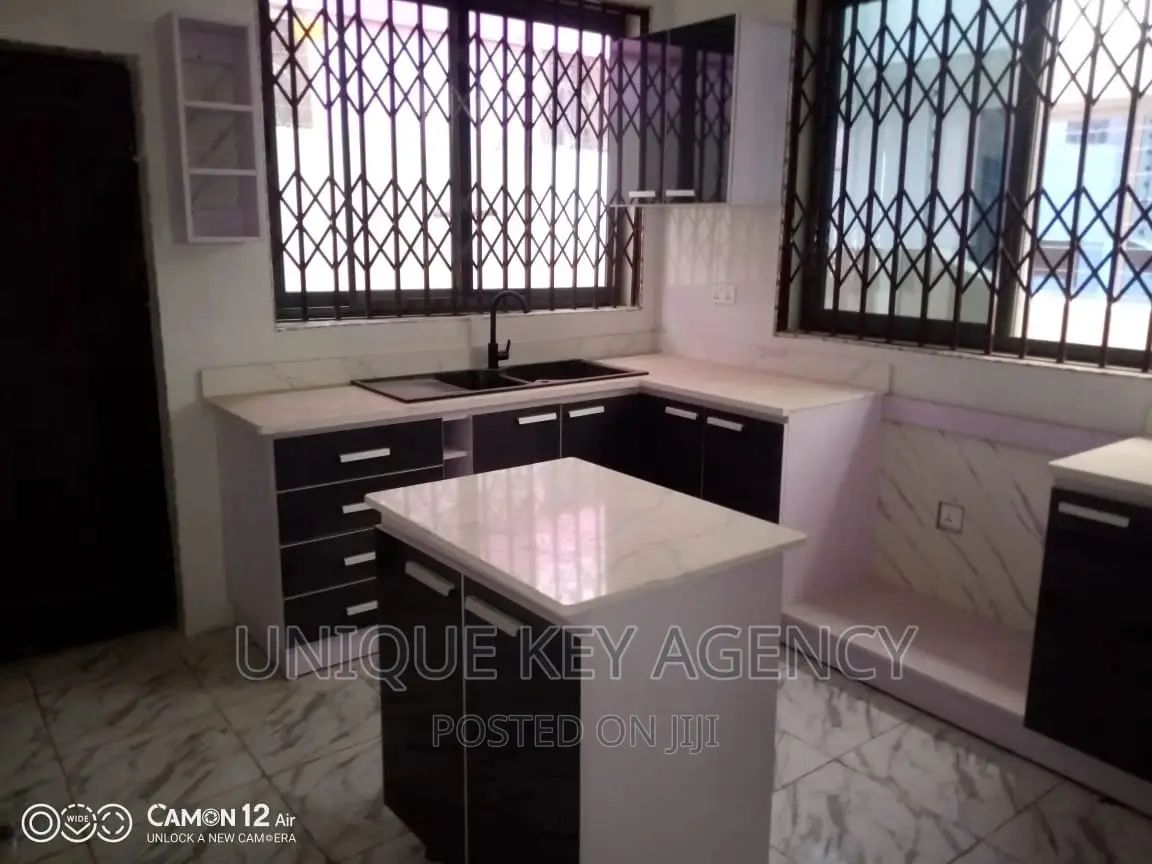 3bdrm House in Unique Lawson, Ashomang Estate for sale