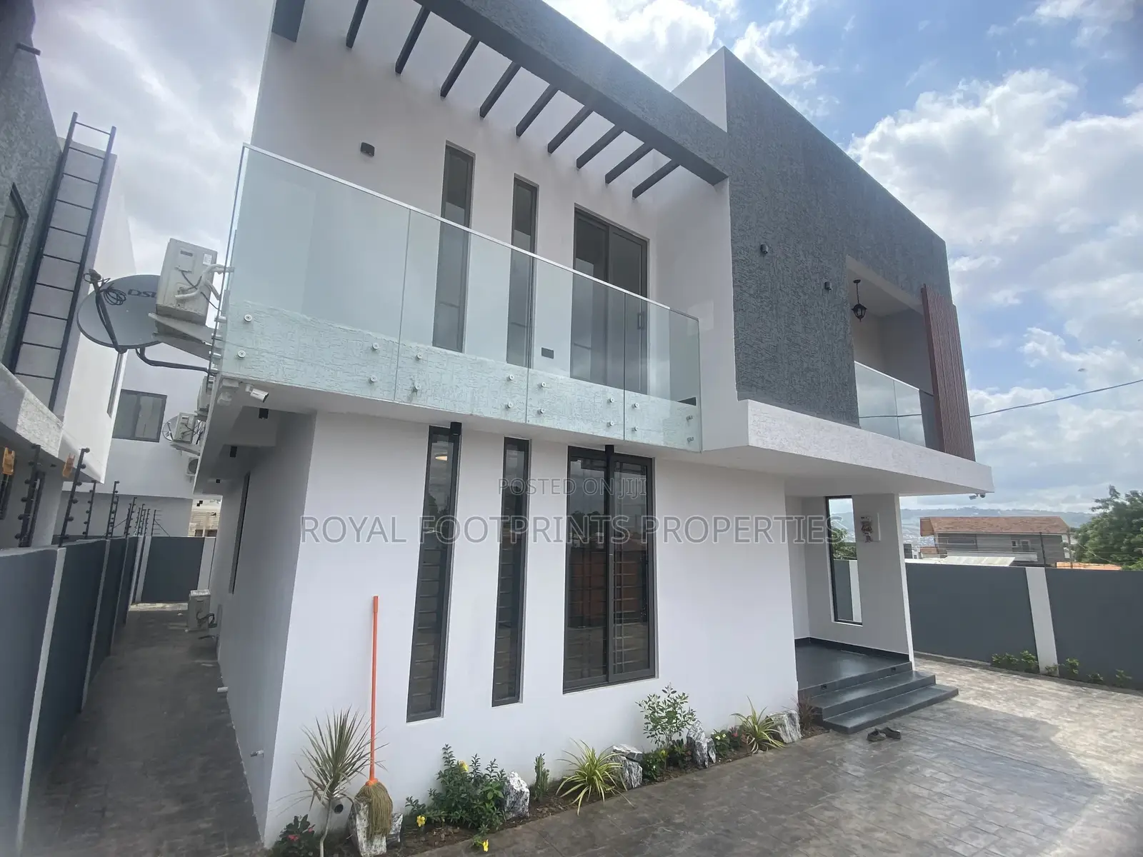 4bdrm House in Royal Footprints, Oyarifa for sale