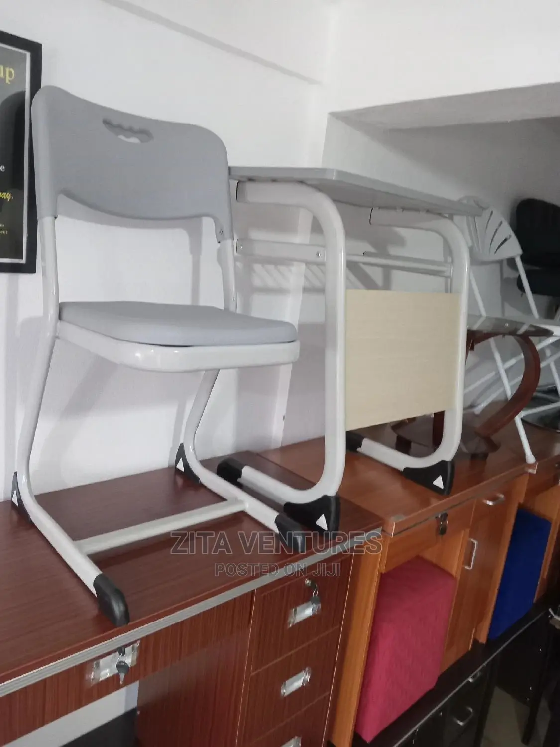 Students Desk