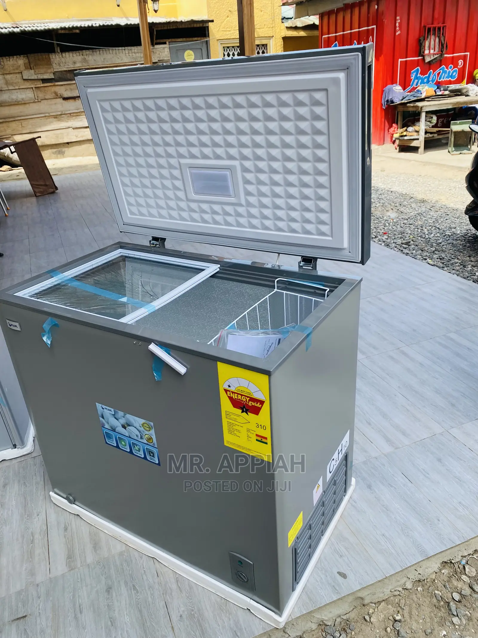 Budget-Friendly Pearl 200L Chest Freezer(Gray)PCF-240