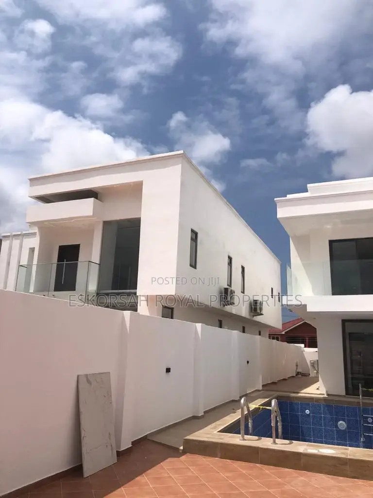 4bdrm House in East Legon for sale