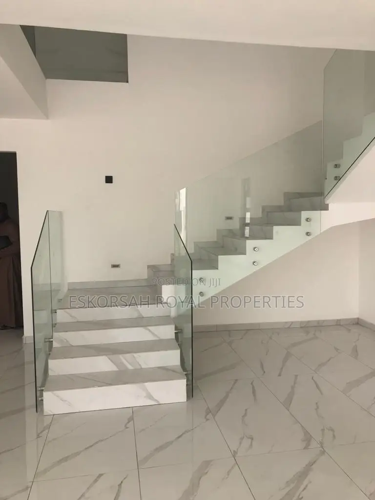 4bdrm House in East Legon for sale