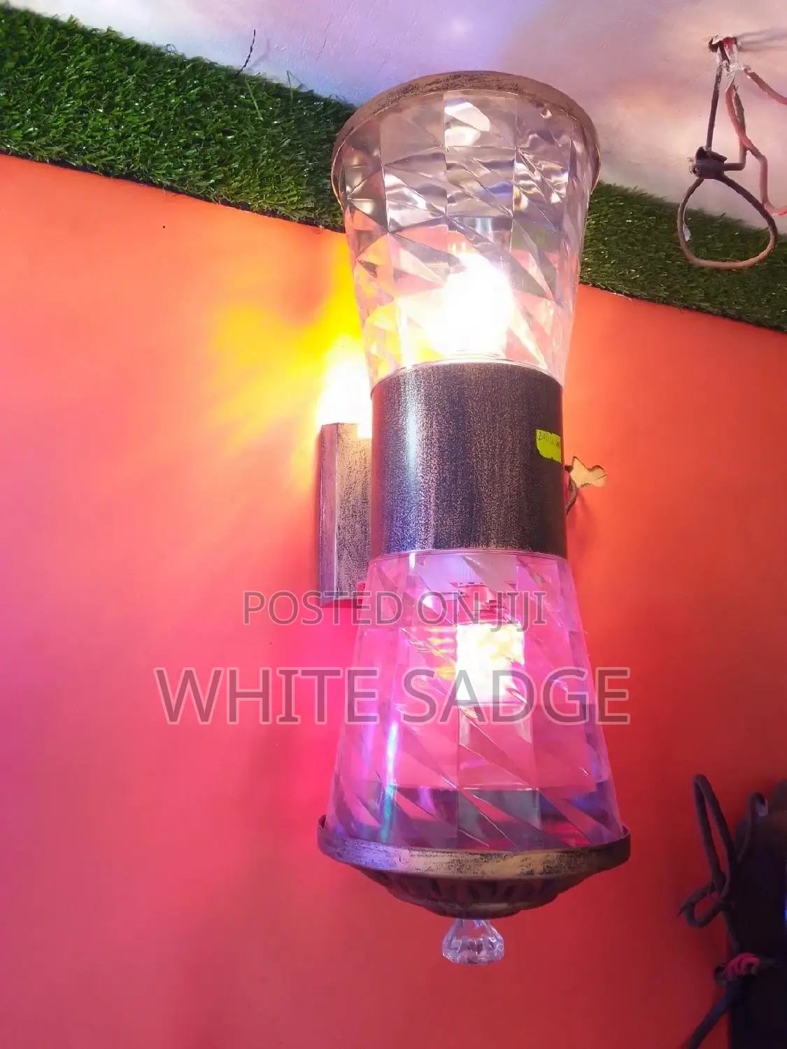 Outdoor Wall Light