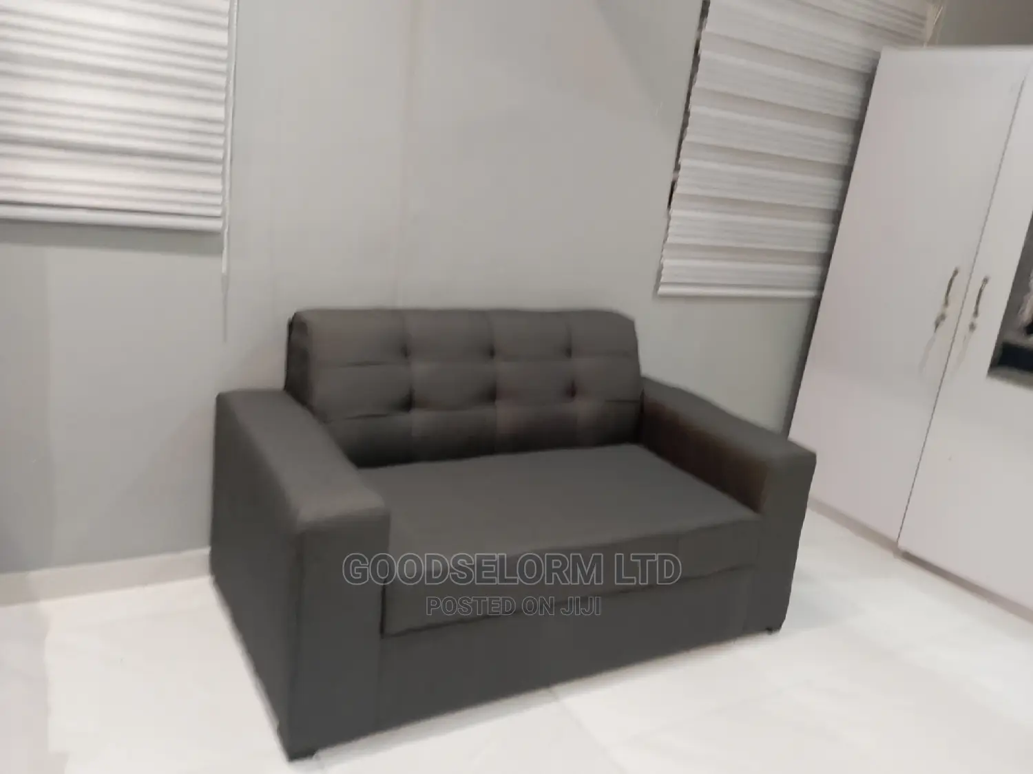 2in1 Couch With Free Delivery