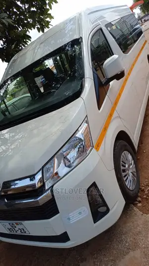 Rentals Buses . Minibus for Rent. 14 Passengers Bus for Rent