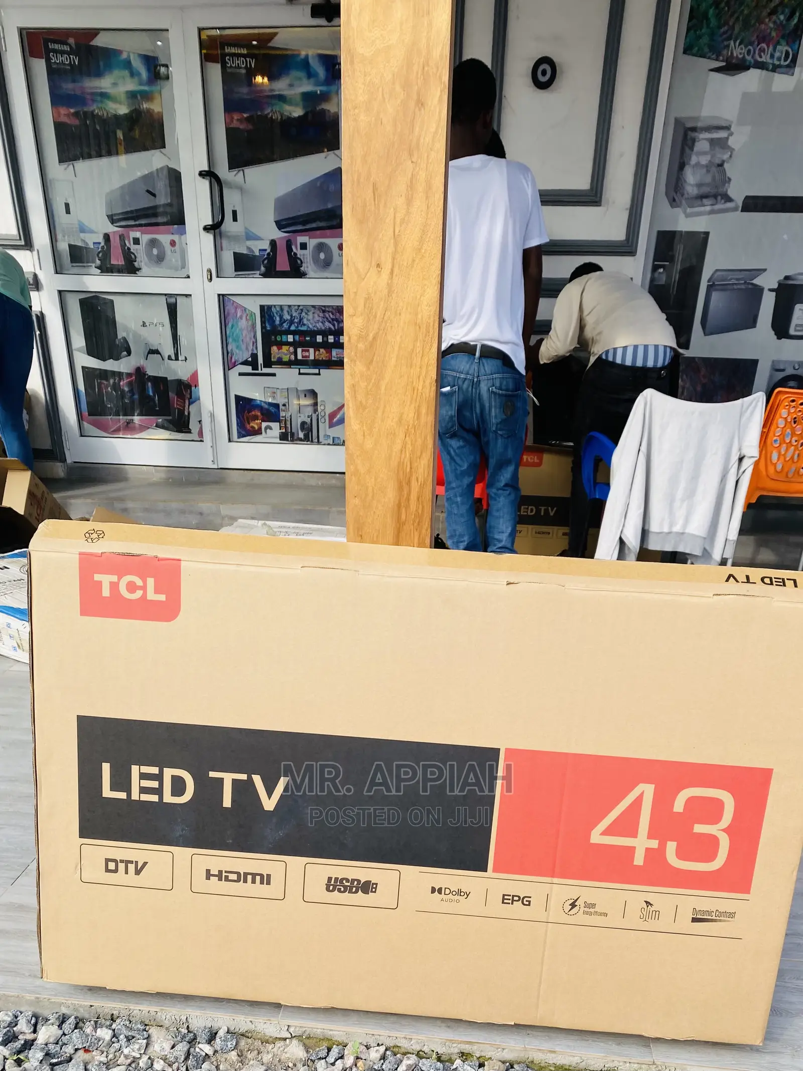 Lovely TCL(43D3200)43 Inch FHD Tv Black