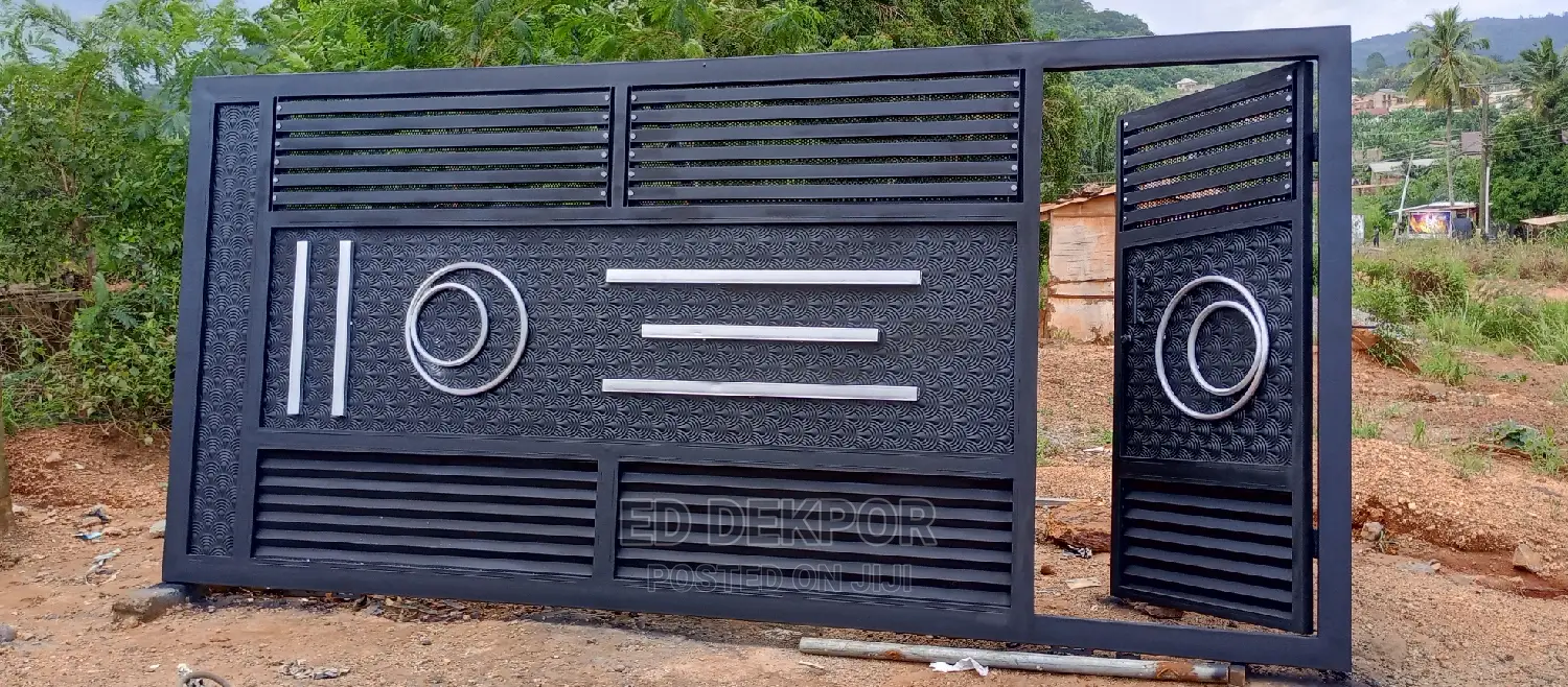 T R G Metal Gate