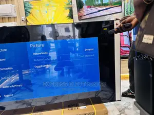 Adaptive Sound Quality Samsung QLED UHD Smart 85Q60B