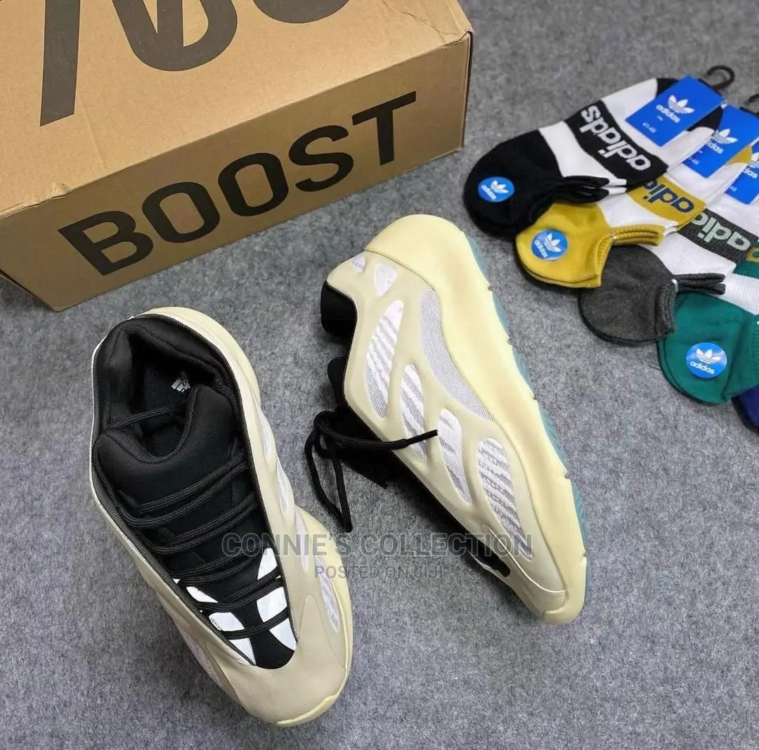 Adidas Yeezy 700 V3