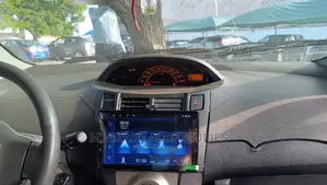 Toyota Vitz Yaris Android Radio With CARPLAY N ANDROID AUTO