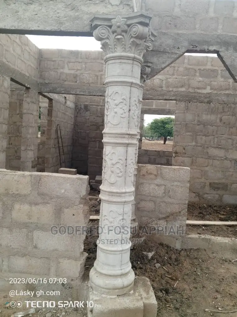 Flower Round and Lines Column