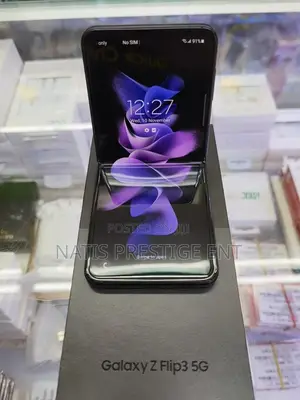 New Samsung Galaxy Z Flip3 5G 256 GB Black