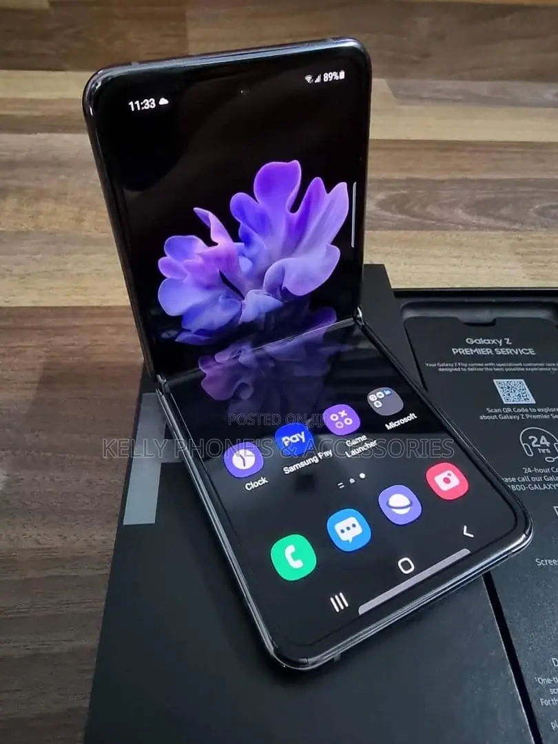 New Samsung Galaxy Z Flip3 5G 128 GB Black
