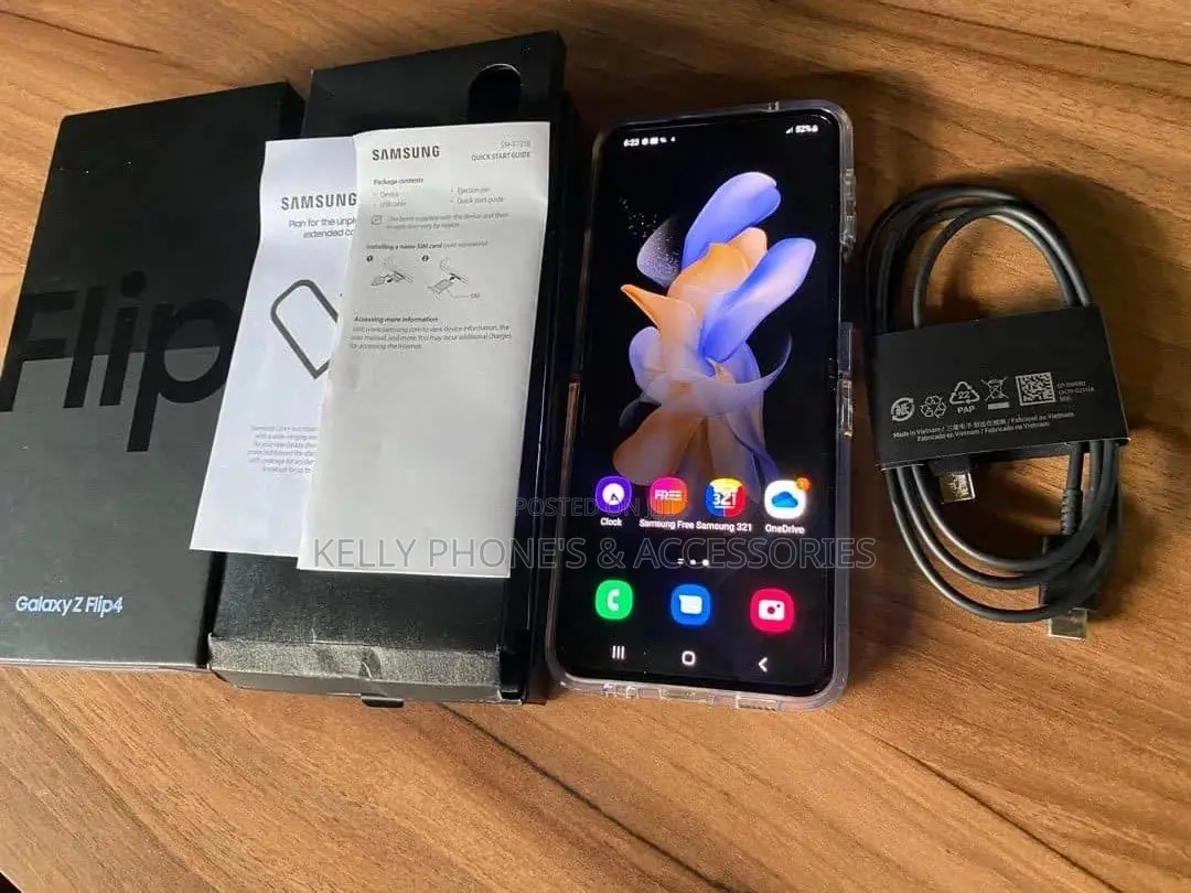 New Samsung Galaxy Z Flip 3 256 GB Black