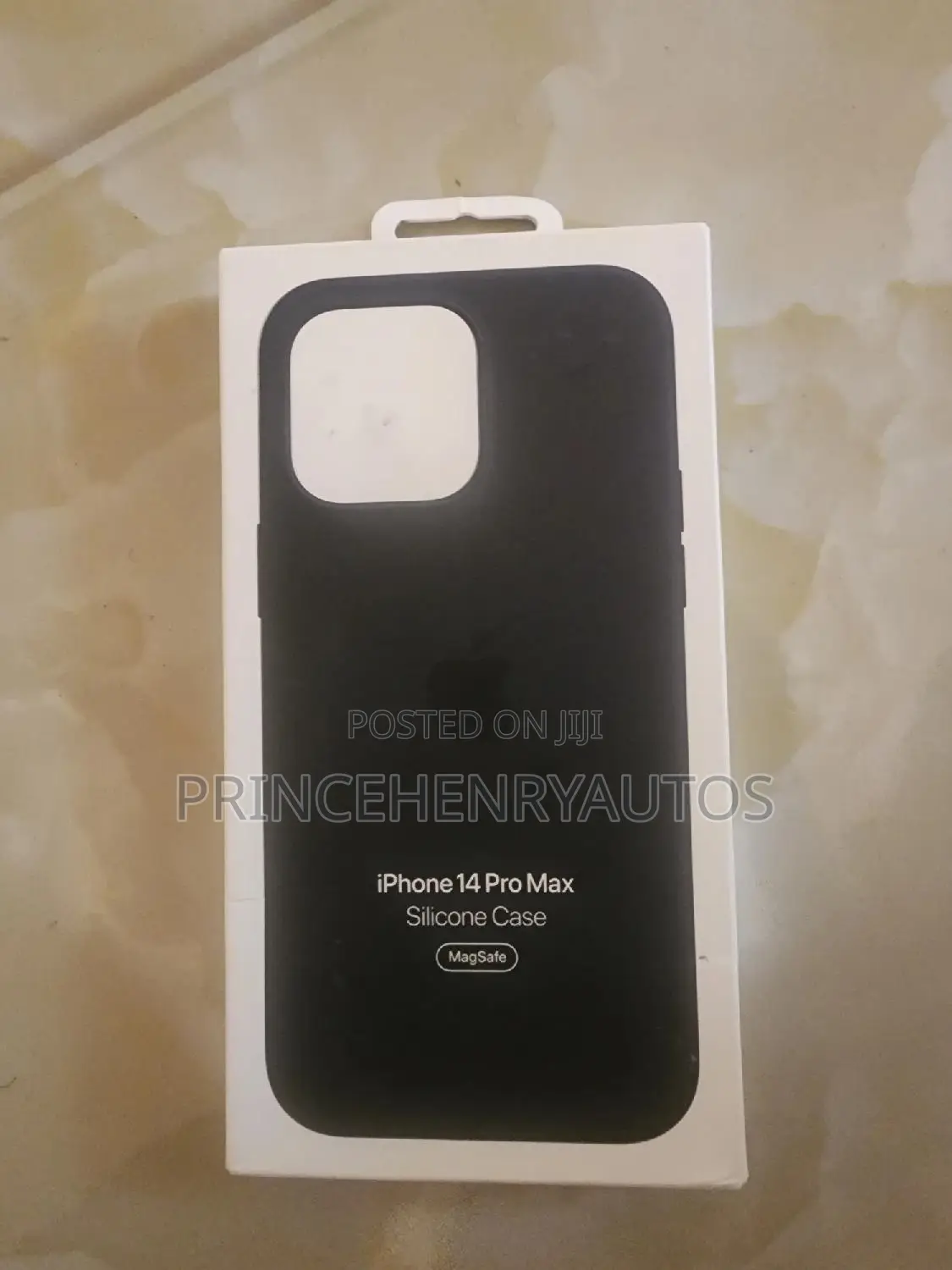Apple iPhone 14 Pro Max Silicone Case With Mag Safe-Midnight