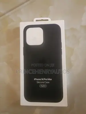 Apple iPhone 14 Pro Max Silicone Case With Mag Safe-Midnight