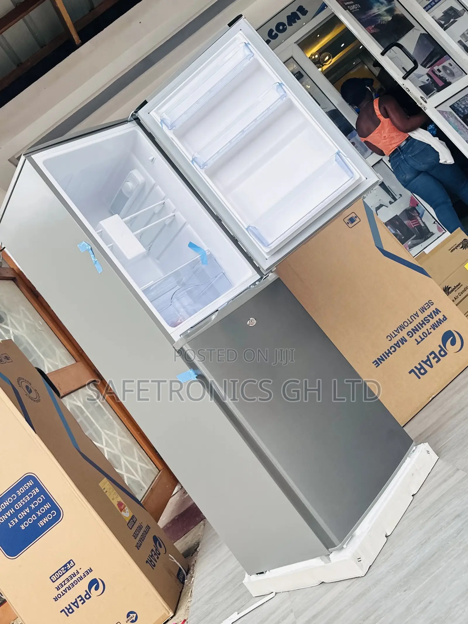 PF-200BF Doubledoor Pearl 140 Liters Fridge Bottomfreezer