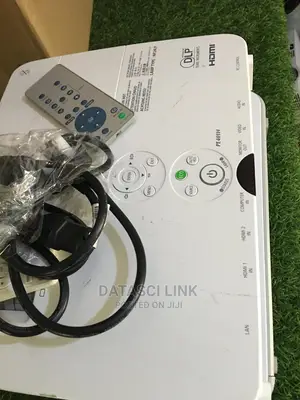 Nec 4000lumens Advance 1080p Projector