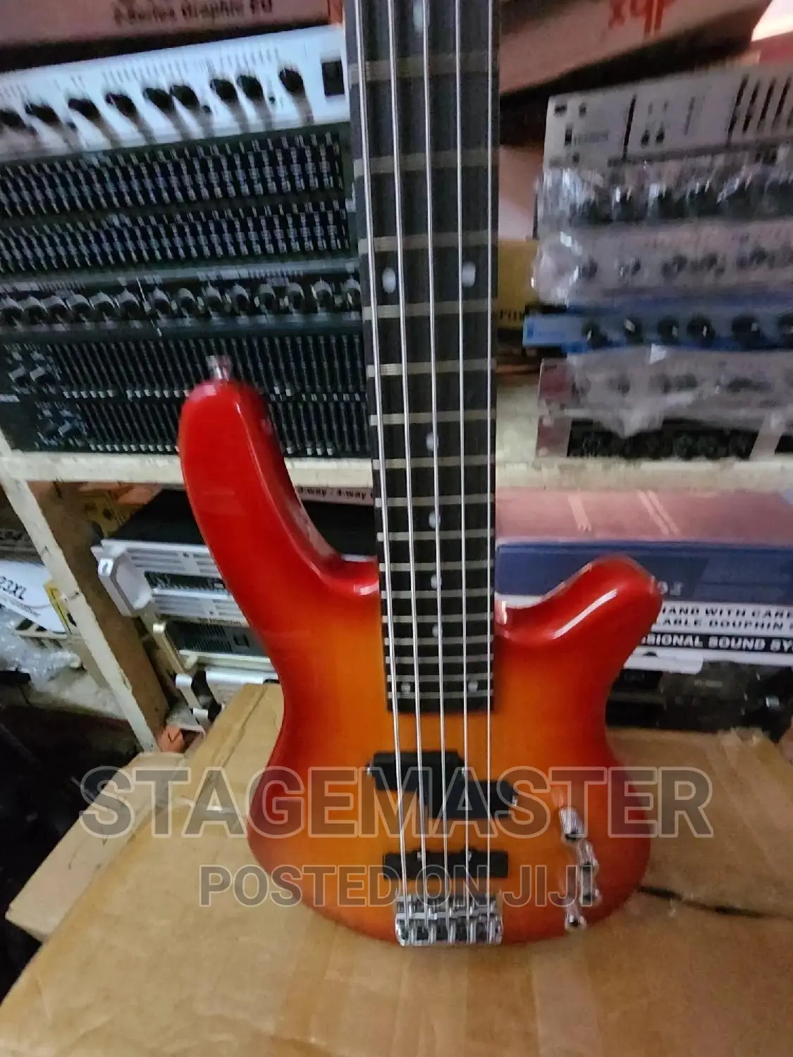 Bass Guitar 5 Strings