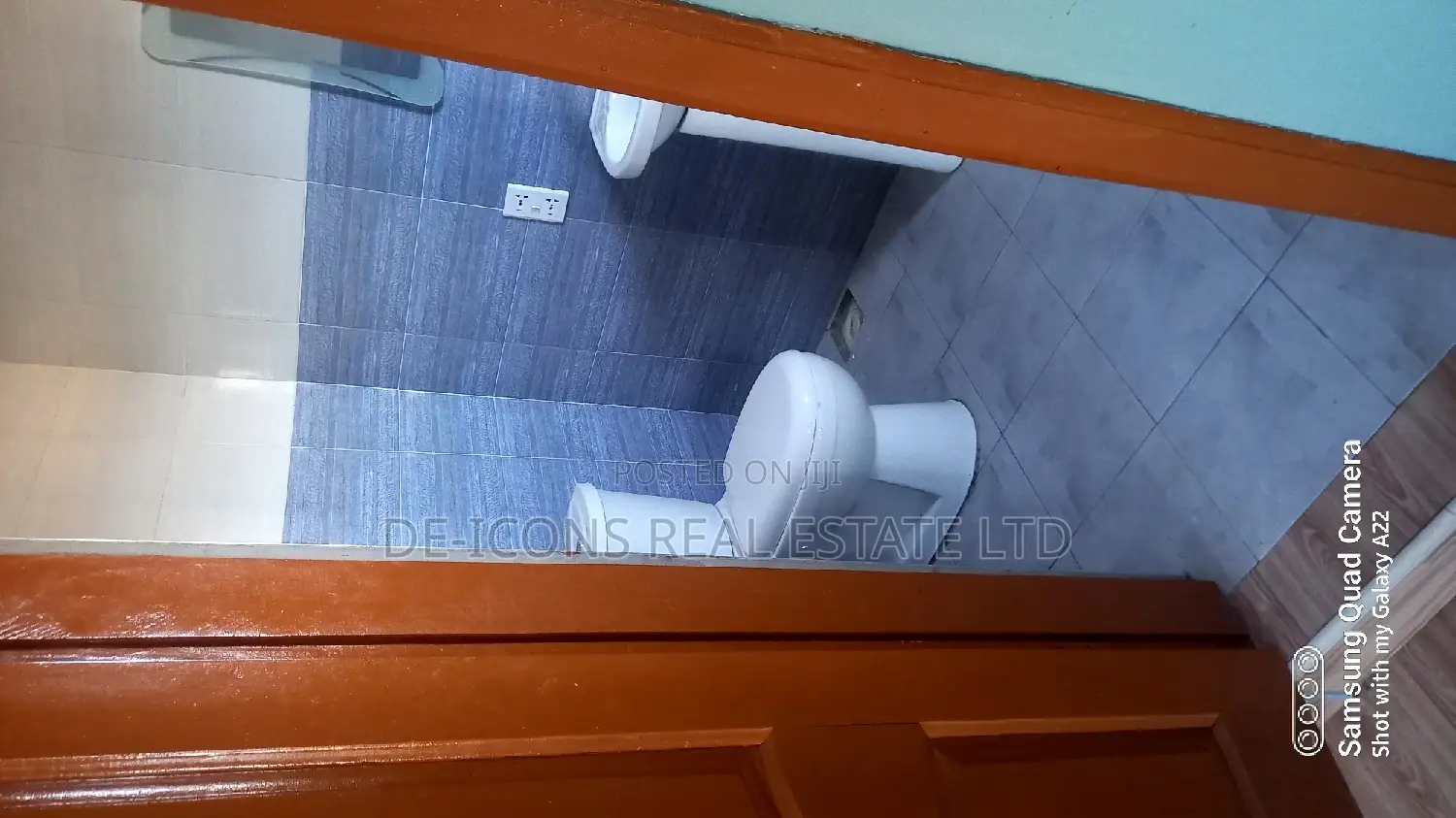 2bdrm Duplex in De-Icons Real Estate, Awutu Senya East Municipal