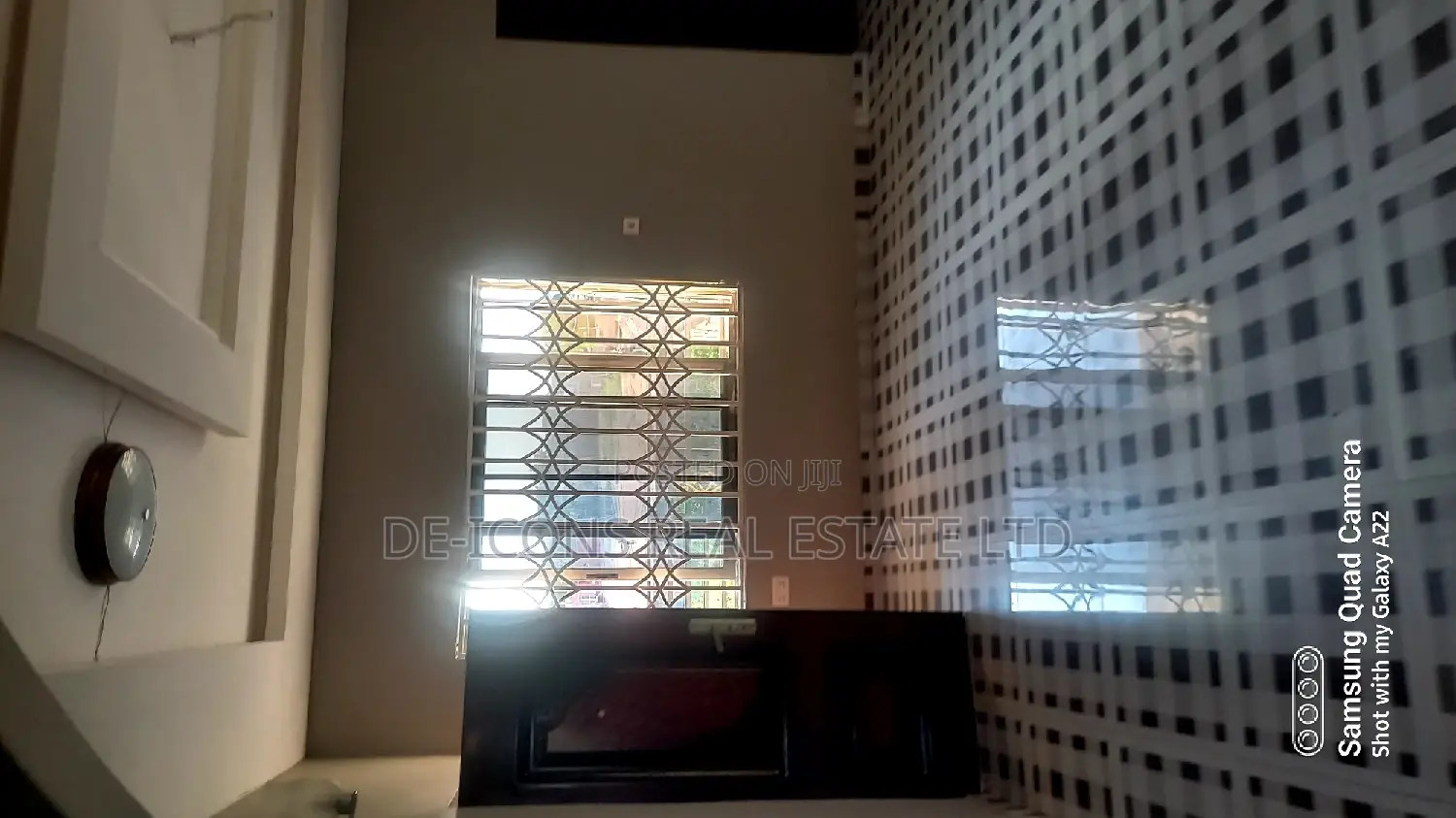 2bdrm Duplex in De-Icons Real Estate, Awutu Senya East Municipal