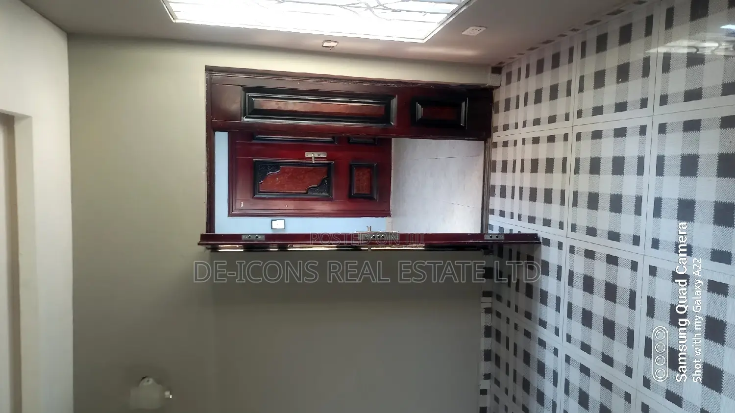 2bdrm Duplex in De-Icons Real Estate, Awutu Senya East Municipal