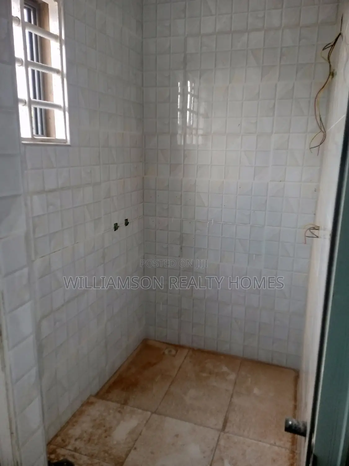 3bdrm House in Hfc Estate, Spintex for sale