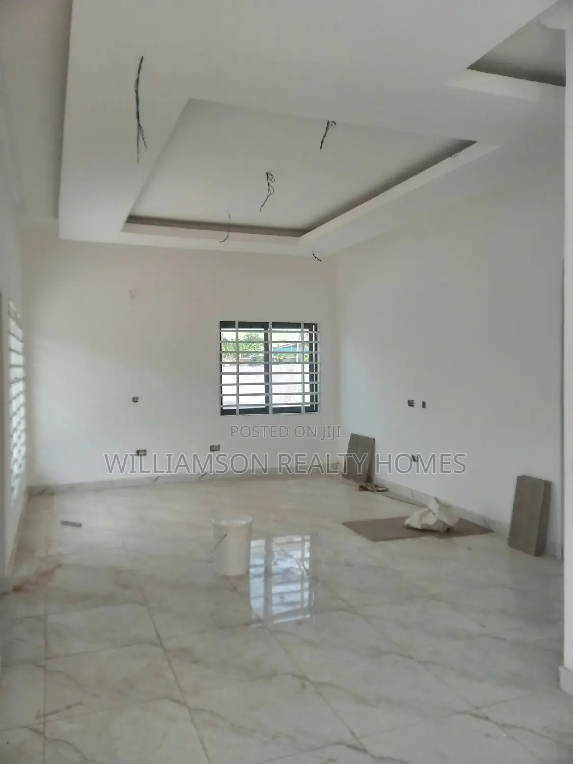 3bdrm House in Hfc Estate, Spintex for sale