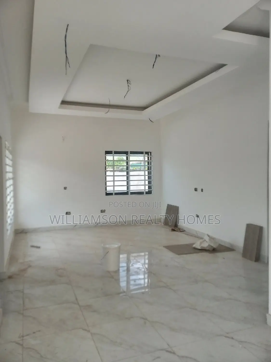3bdrm House in Hfc Estate, Spintex for sale