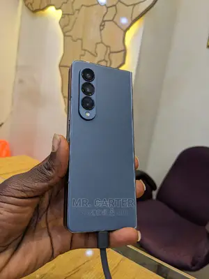 New Samsung Galaxy Z Fold4 256 GB Gray