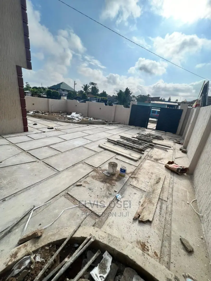 4bdrm House in Atomic, Kwabenya for rent