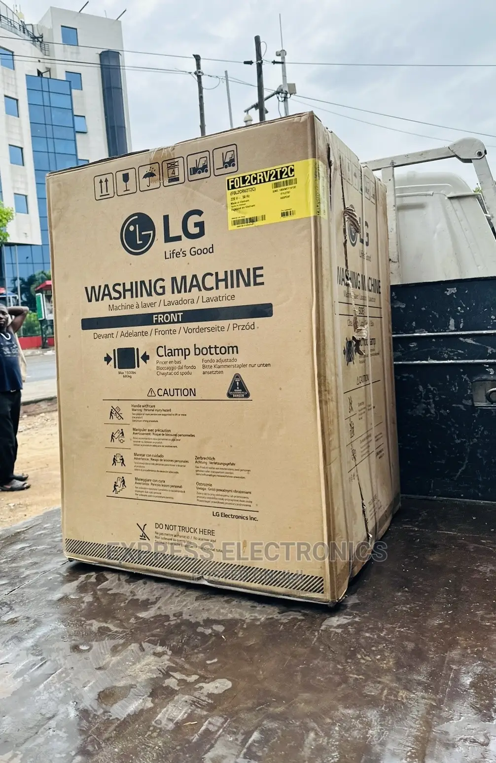 Fabulous Sleek LG Front Load Washing Machine F2J5TNP7S 8kg