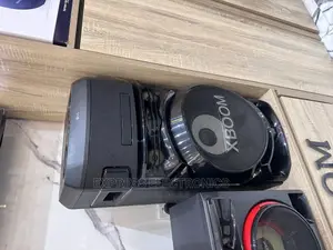 Fabulous Job LG XBOOM ON7 500W One Body Speaker
