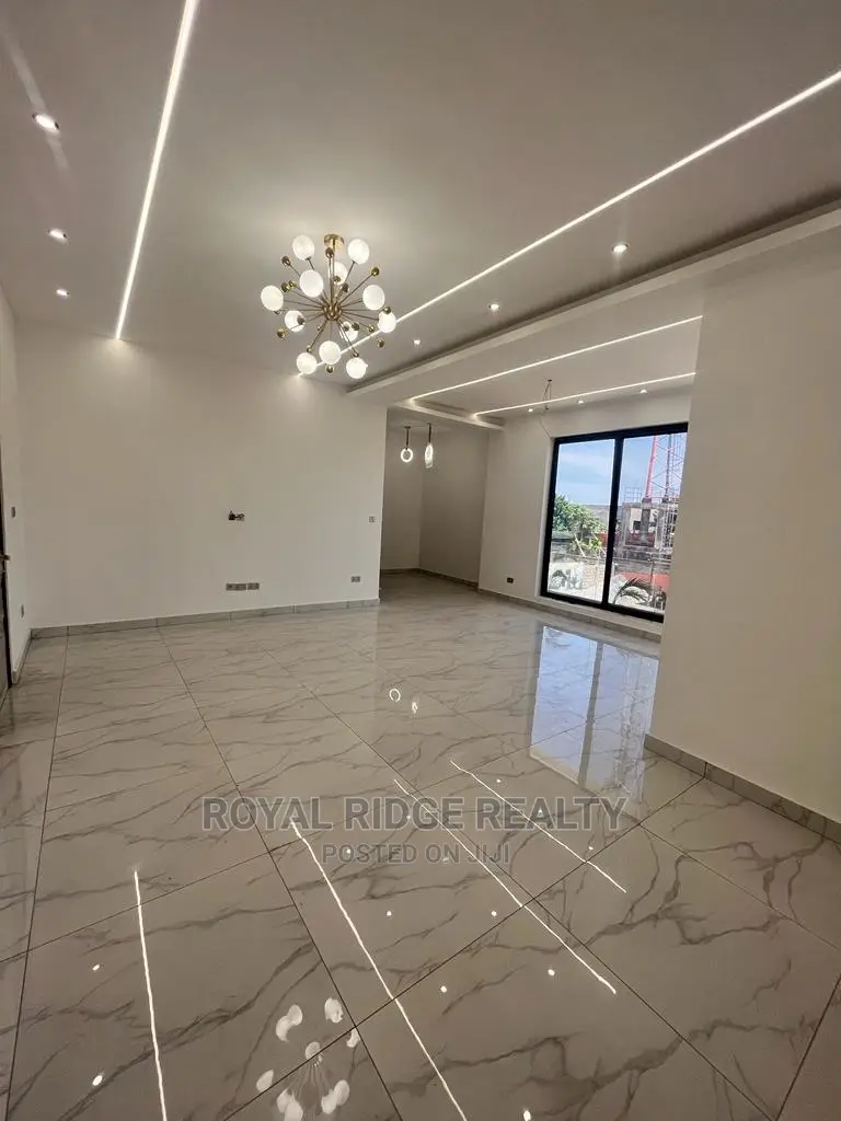 4 Bedroom Townhouse in Achimota, Accra Metropolitan for Sale