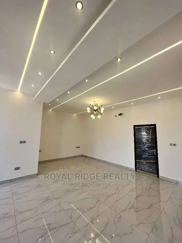 4 Bedroom Townhouse in Achimota, Accra Metropolitan for Sale