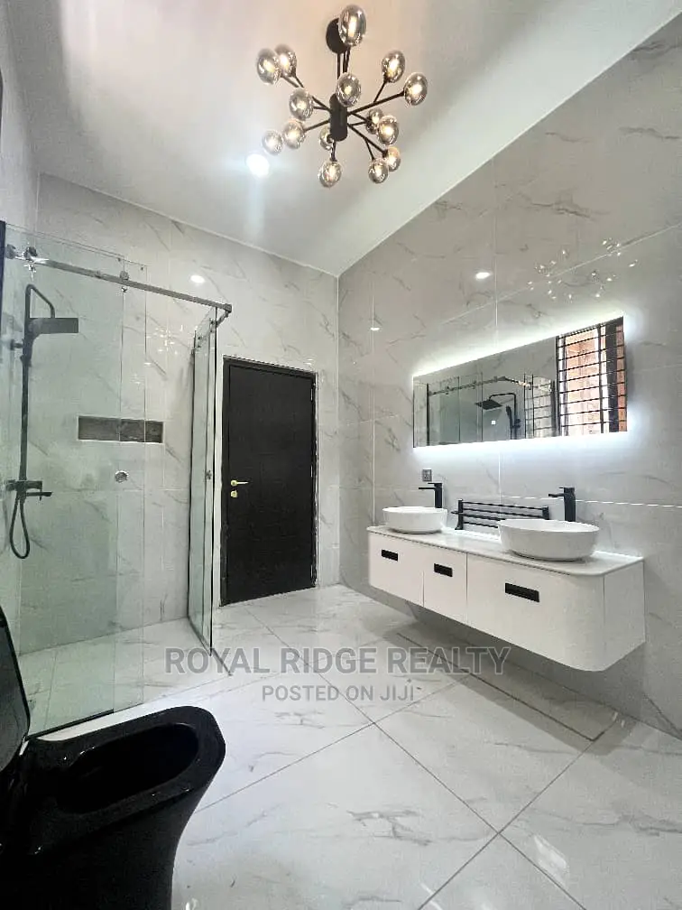 4 Bedroom Townhouse in Achimota, Accra Metropolitan for Sale