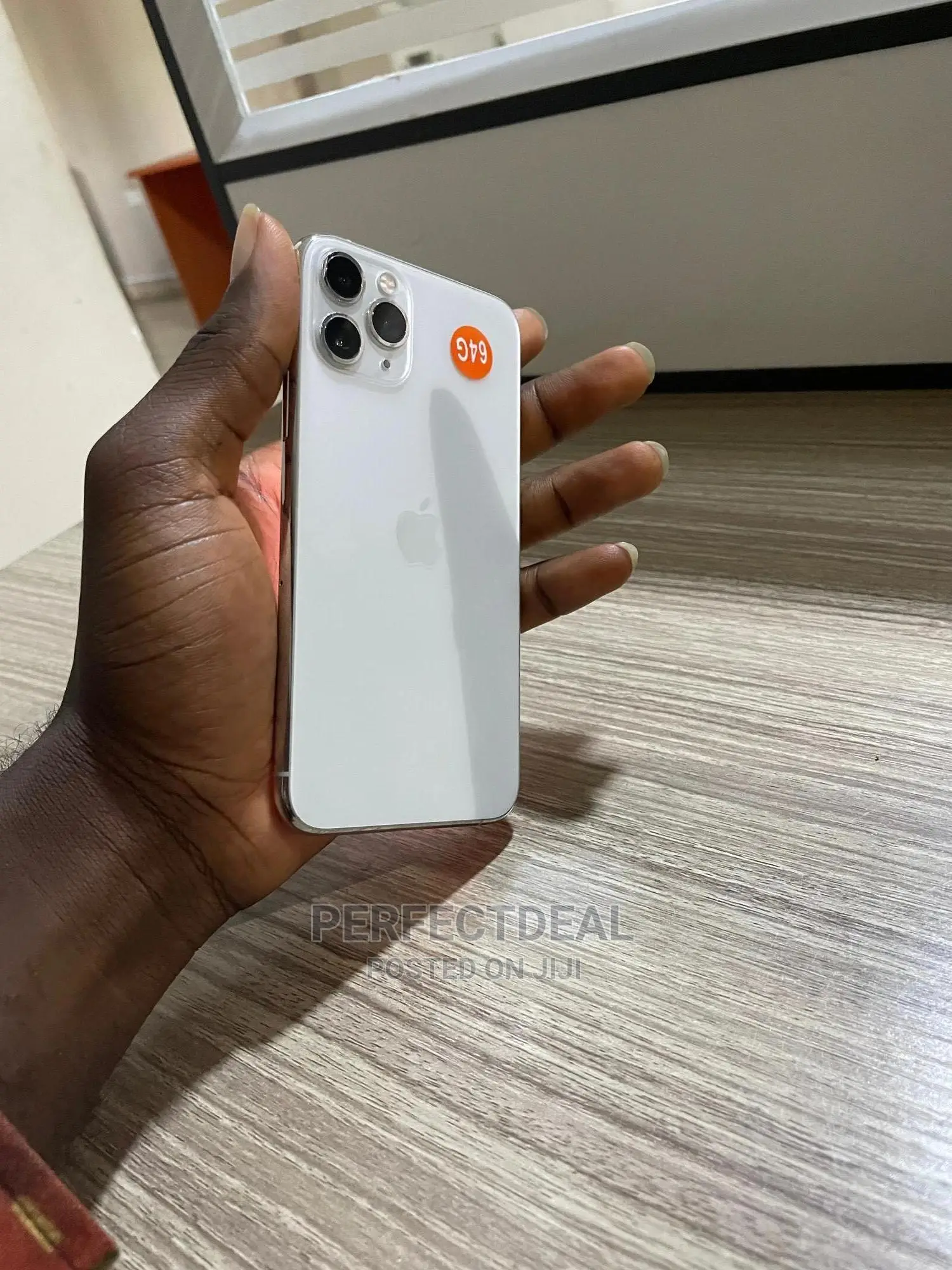 New Apple iPhone 11 Pro 64 GB White