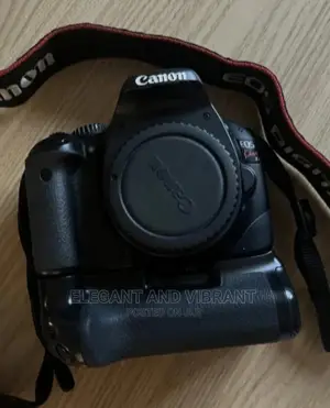Canon Camera EOS Kiss X4 Bundle