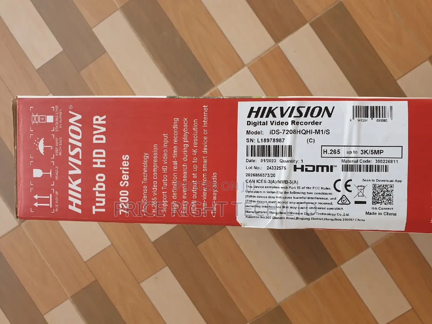 Hikvision DVR 8 Channel Up to 5MP Ids-7208hqhi-M1/S
