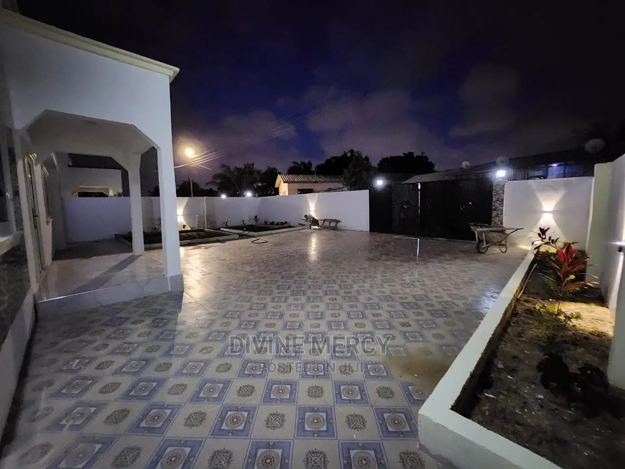 4bdrm Bungalow in Kasoa Krispo City for sale