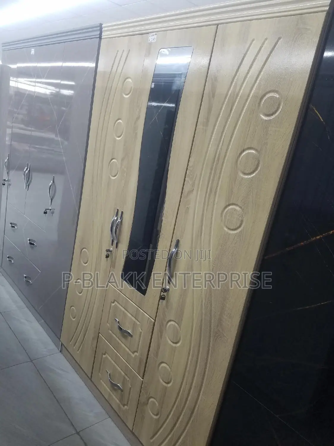 Installation and Dismantling of Foreign Furniture