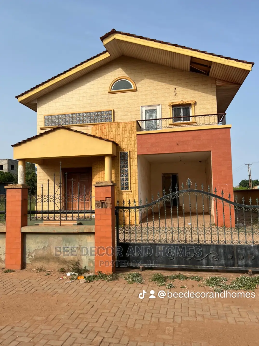 4bdrm House in Bee Decor And Homes, Oyarifa for sale
