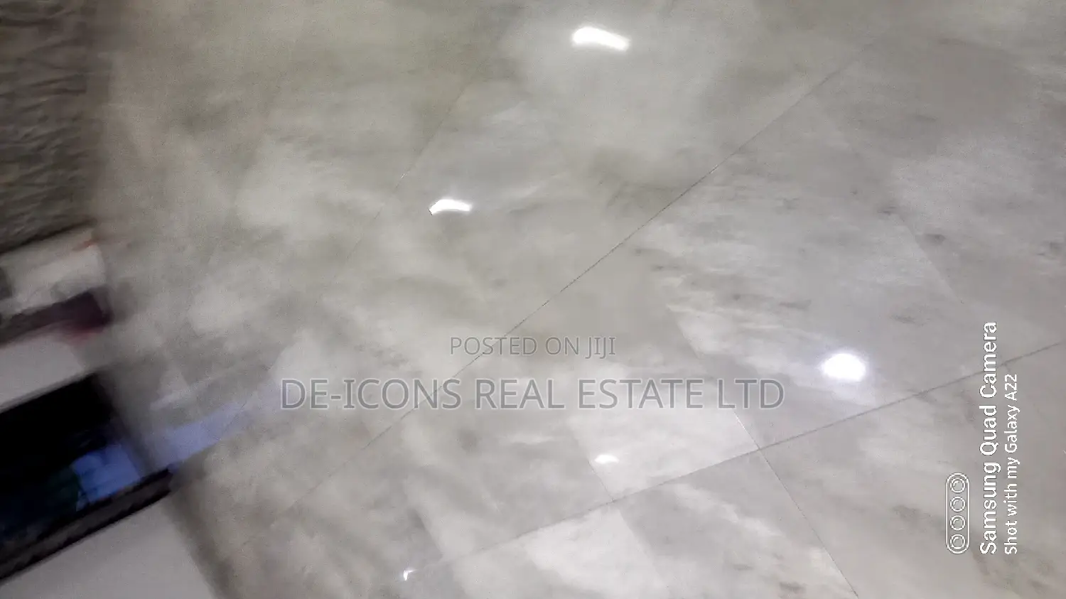 2bdrm Duplex in De-Icons Real Estate, Awutu Senya East Municipal