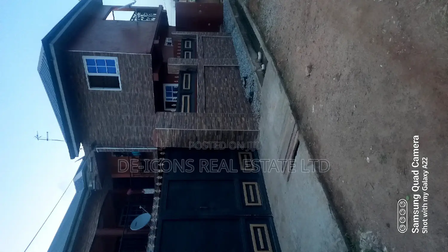 2bdrm Duplex in De-Icons Real Estate, Awutu Senya East Municipal