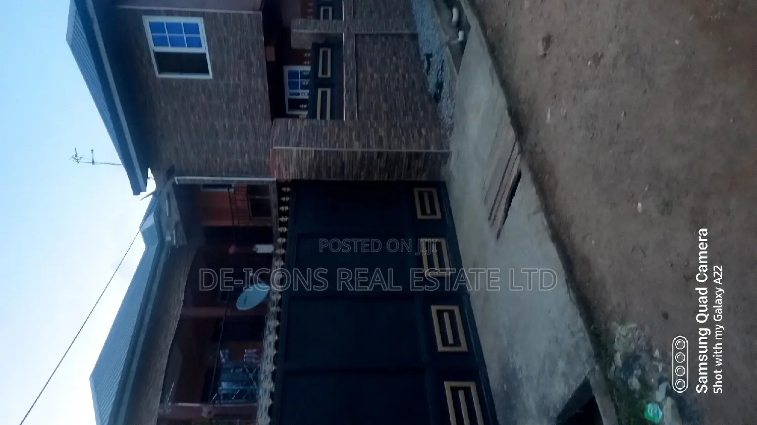 2bdrm Duplex in De-Icons Real Estate, Awutu Senya East Municipal