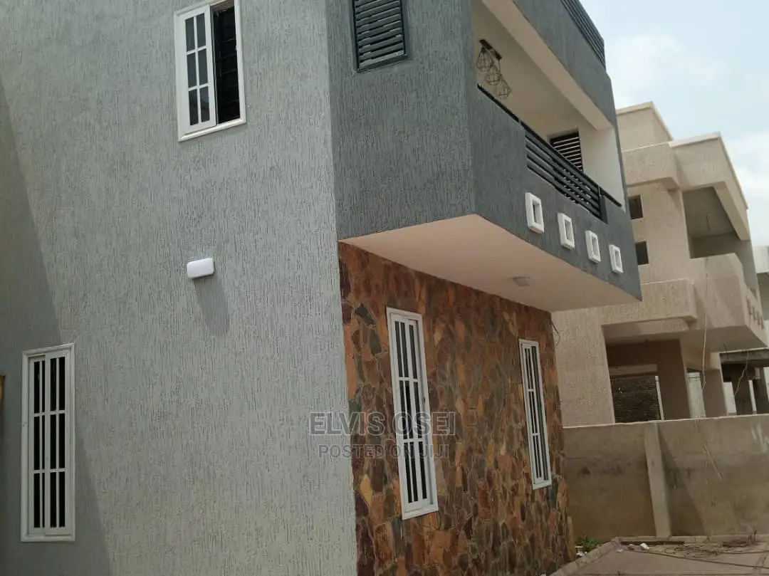 3bdrm House in Acp, Pokuase for rent