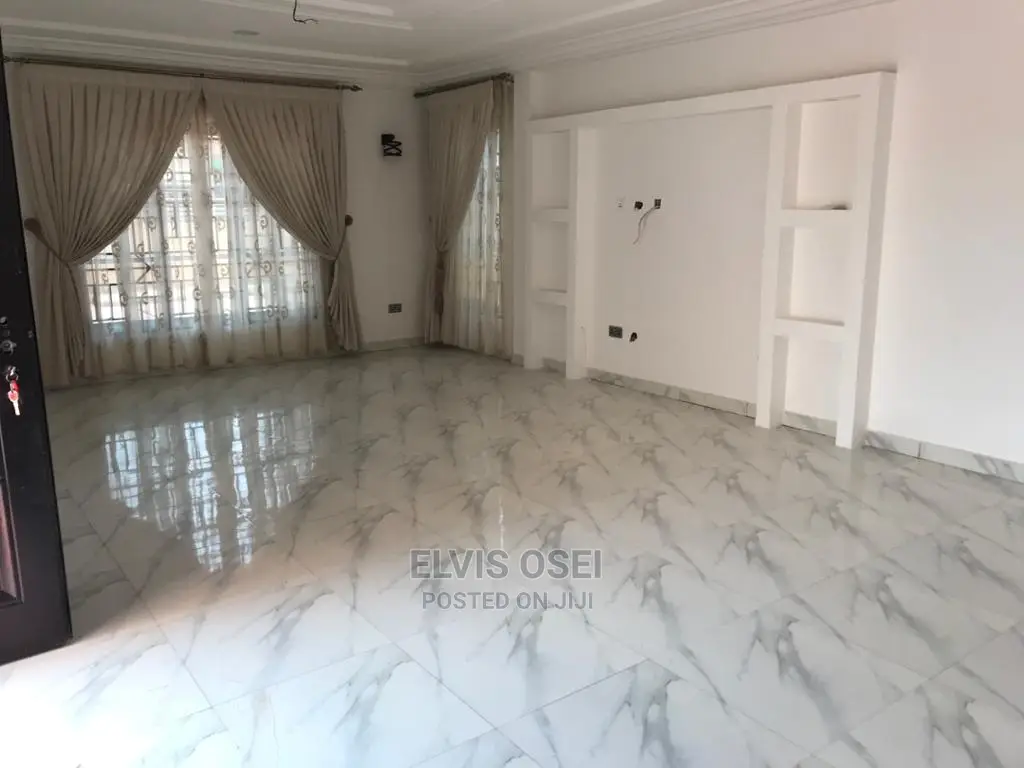 3bdrm House in Acp, Pokuase for rent