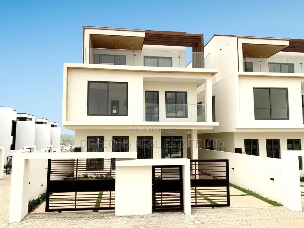 4bdrm Duplex in De-Icons Real Estate, Oyarifa for sale