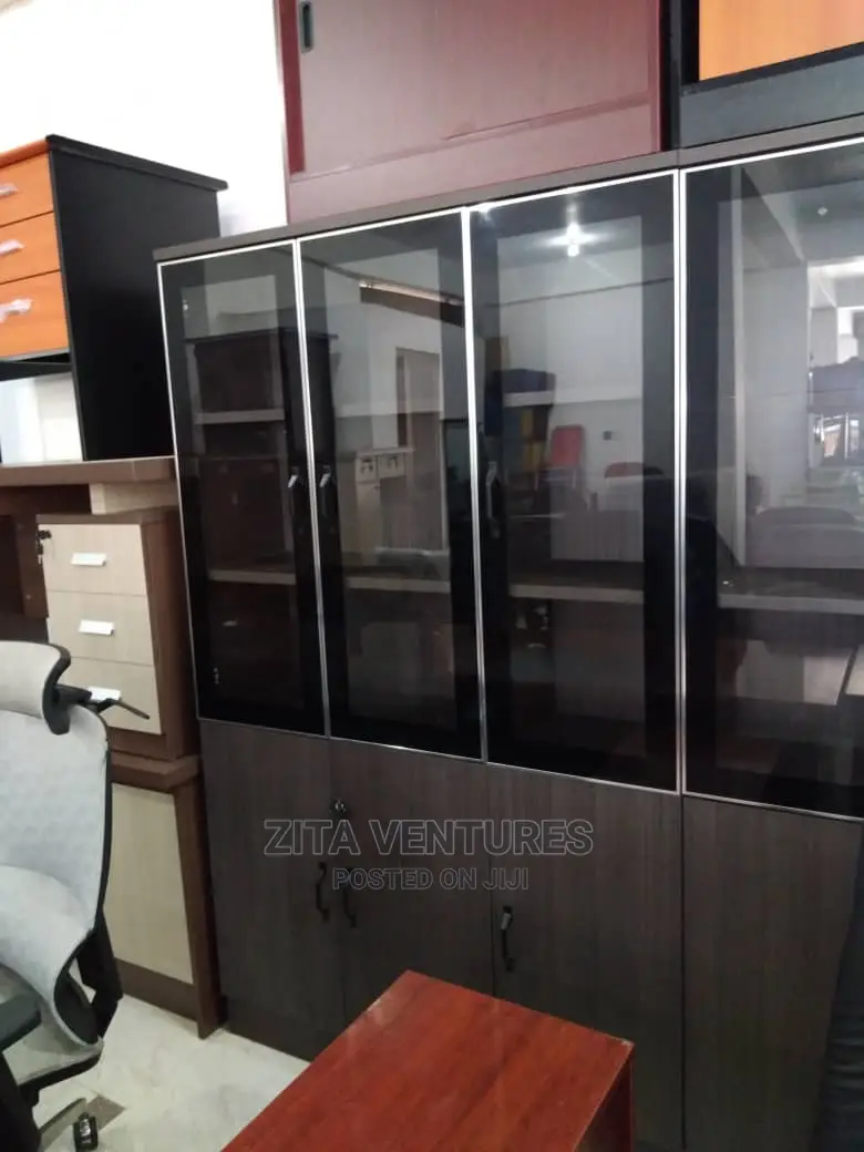 3 Doors Bookshelves